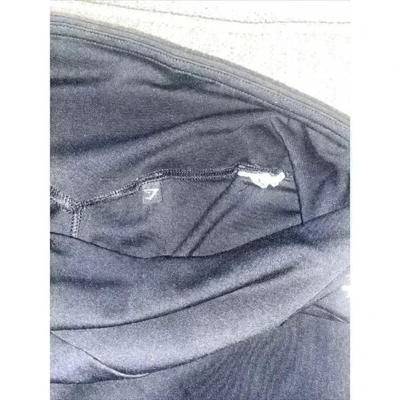 gymshark capri leggings black medium EUC - Picture 2 of 7